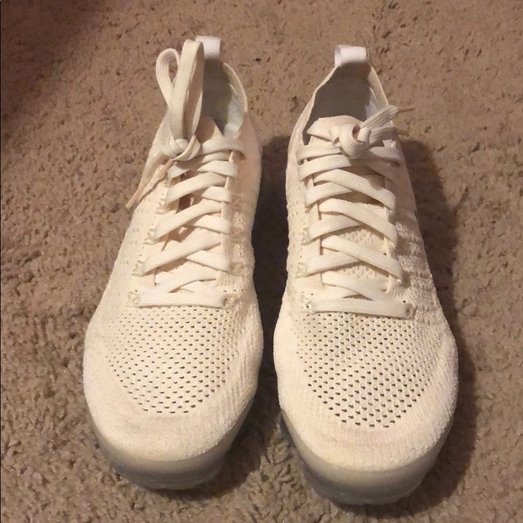 Wmns Nike Vapormax 9.5 (Men’s 8) - Picture 2 of 4